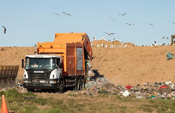 廃棄物の処分業を始めるならご相談承ります｜ホースシュー行政書士事務所は岡山市で手続きなどを手助け